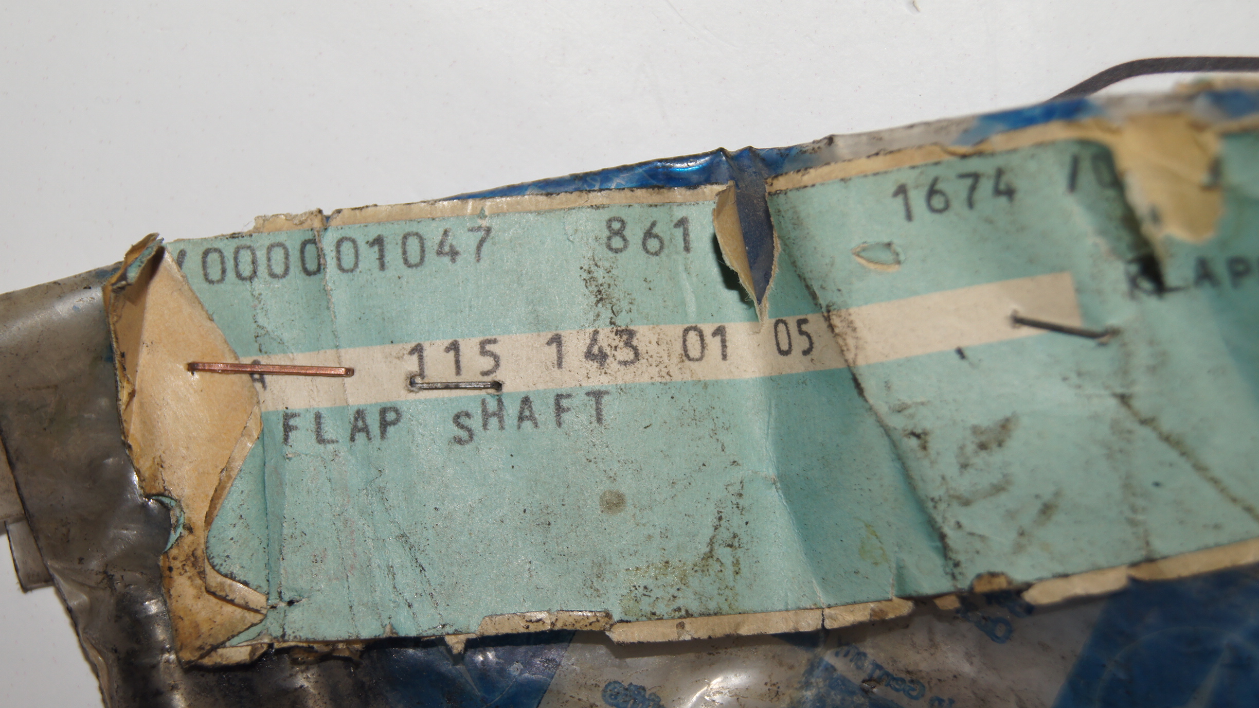 M115 manifold flap shaft Genuine Mercedes Part M115 manifold flap shaft Genuine Mercedes Part