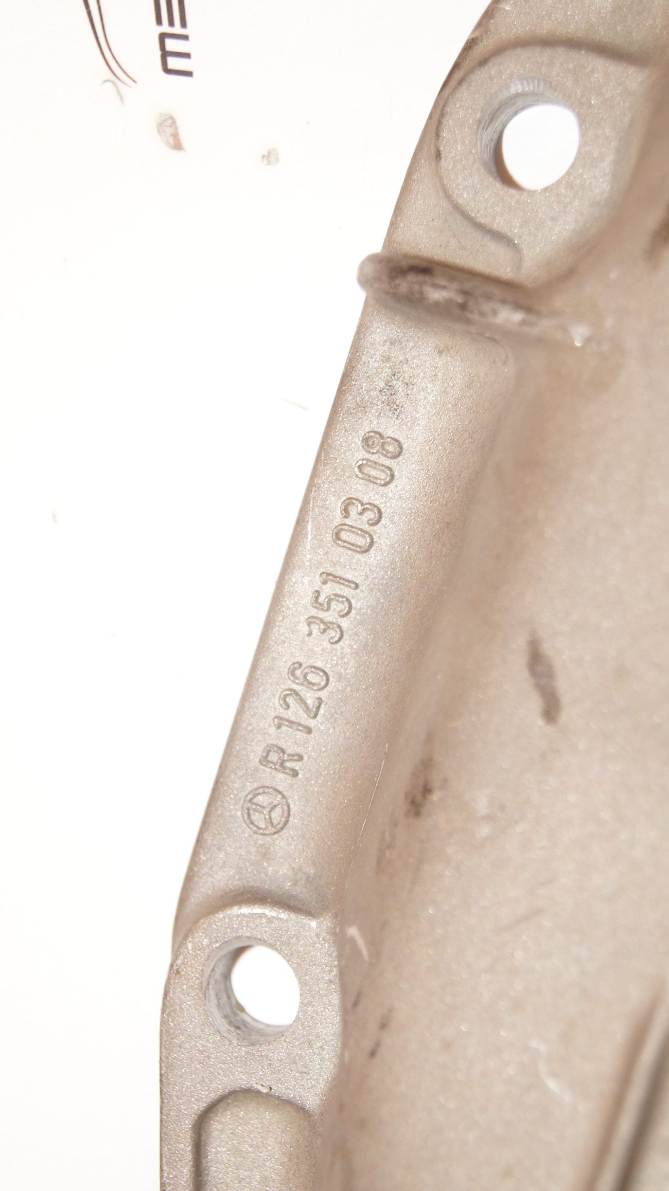 W107 W126 rear axle cap Genuine Mercedes Part W107 W126 rear axle cap Genuine Mercedes Part