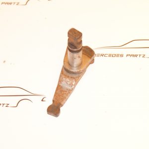 W107 W123 reverse speed finger shaft 716.0 W107 W123 reverse speed finger shaft 716.0