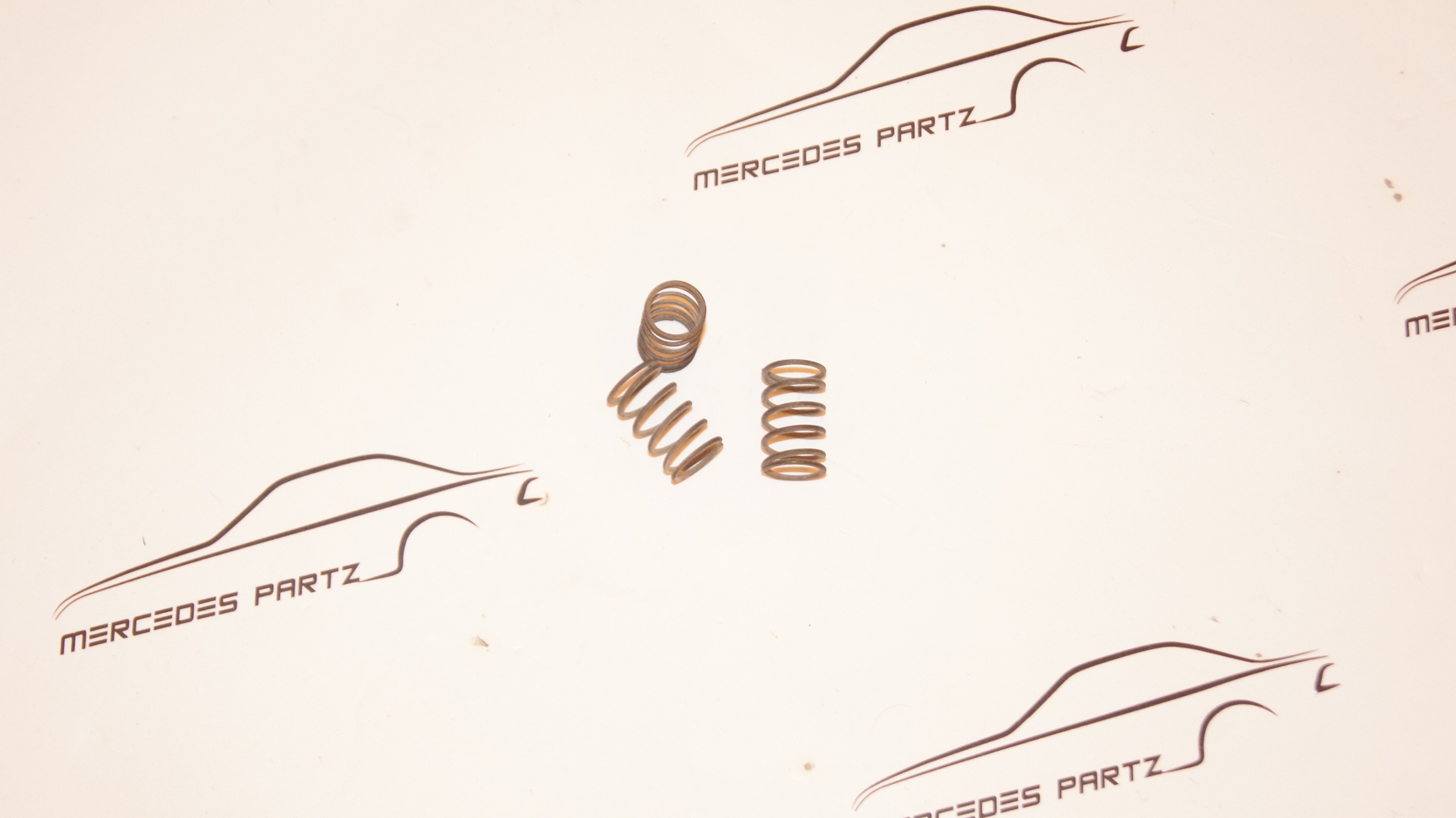 parking brake pedal assembly spring over center acting mercedespartz