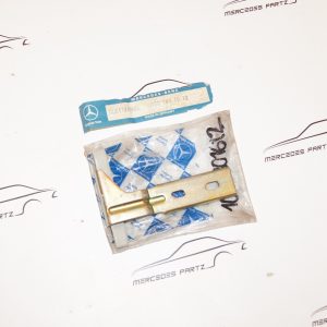 W100 sliding roof angle , right Genuine Mercedes Part W100 sliding roof angle , right Genuine Mercedes Part