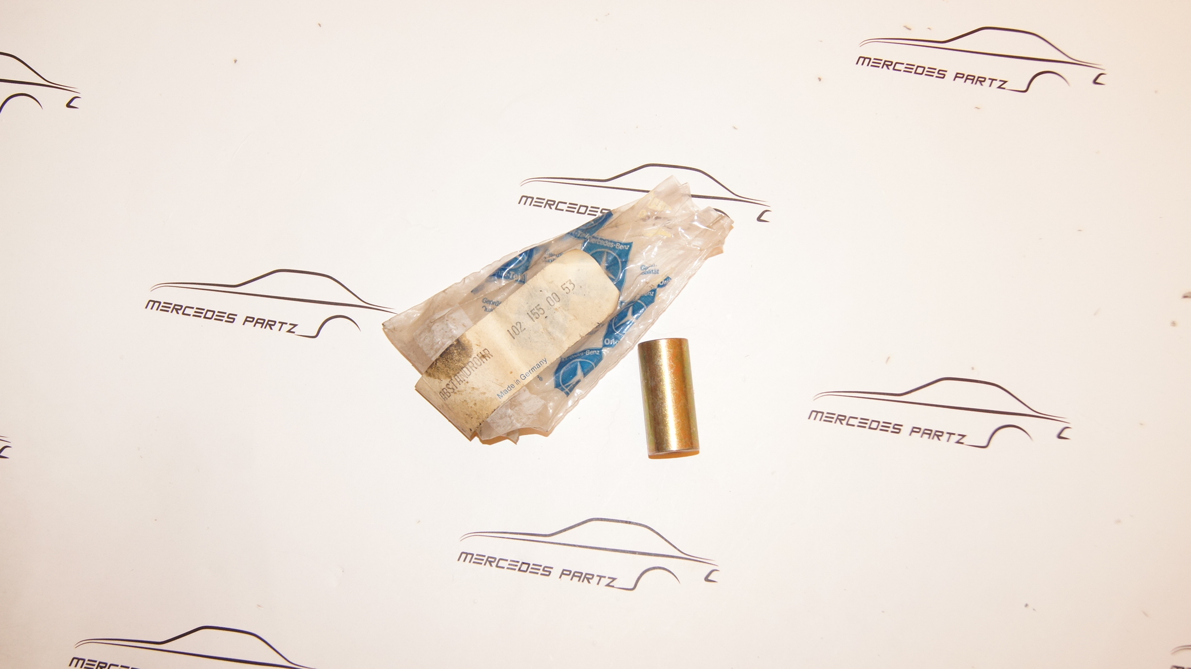 M102 alternator spacer tube bushing Genuine Mercedes Part M102 alternator spacer tube bushing Genuine Mercedes Part