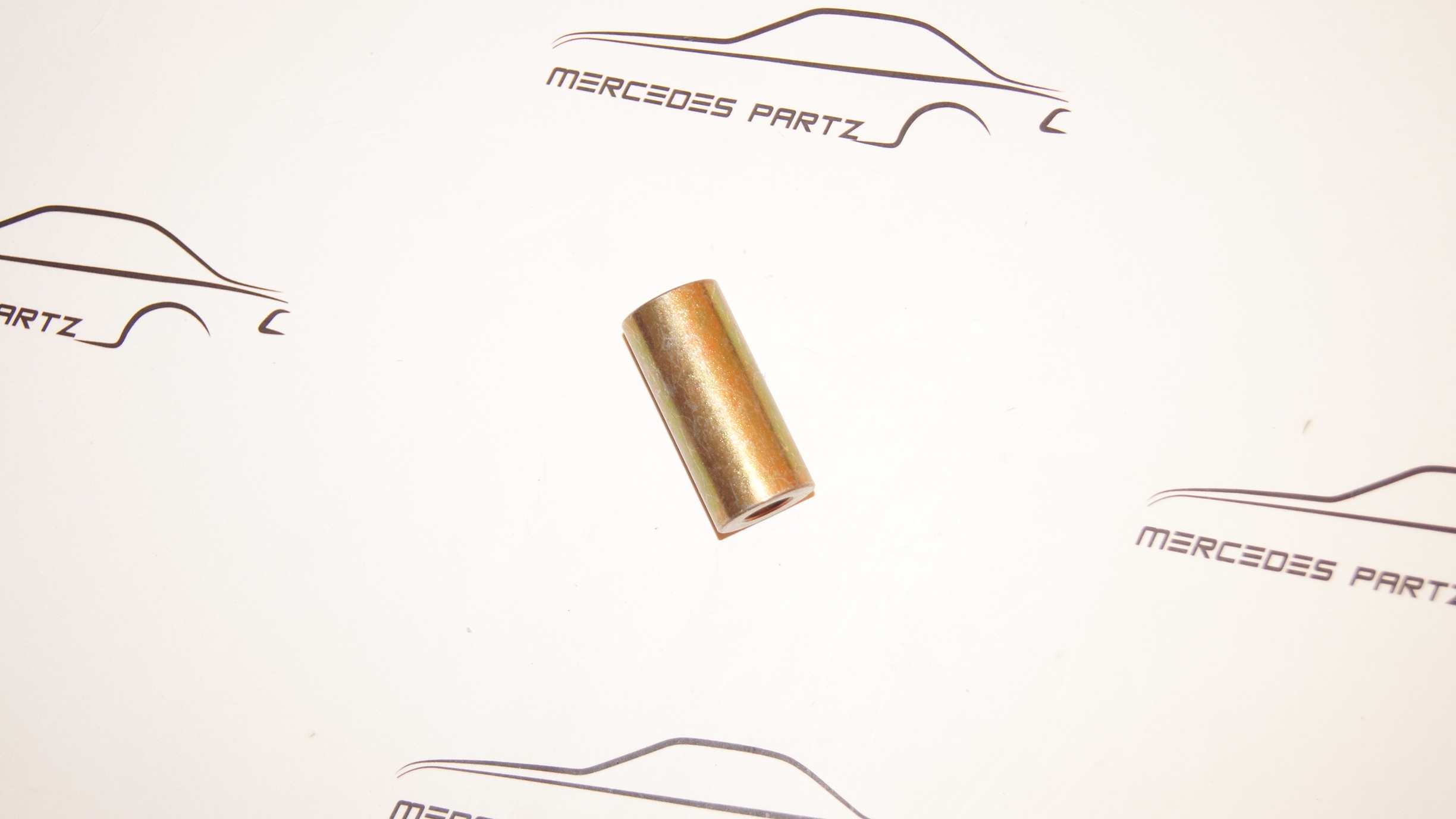 M102 alternator spacer tube bushing Genuine Mercedes Part M102 alternator spacer tube bushing Genuine Mercedes Part