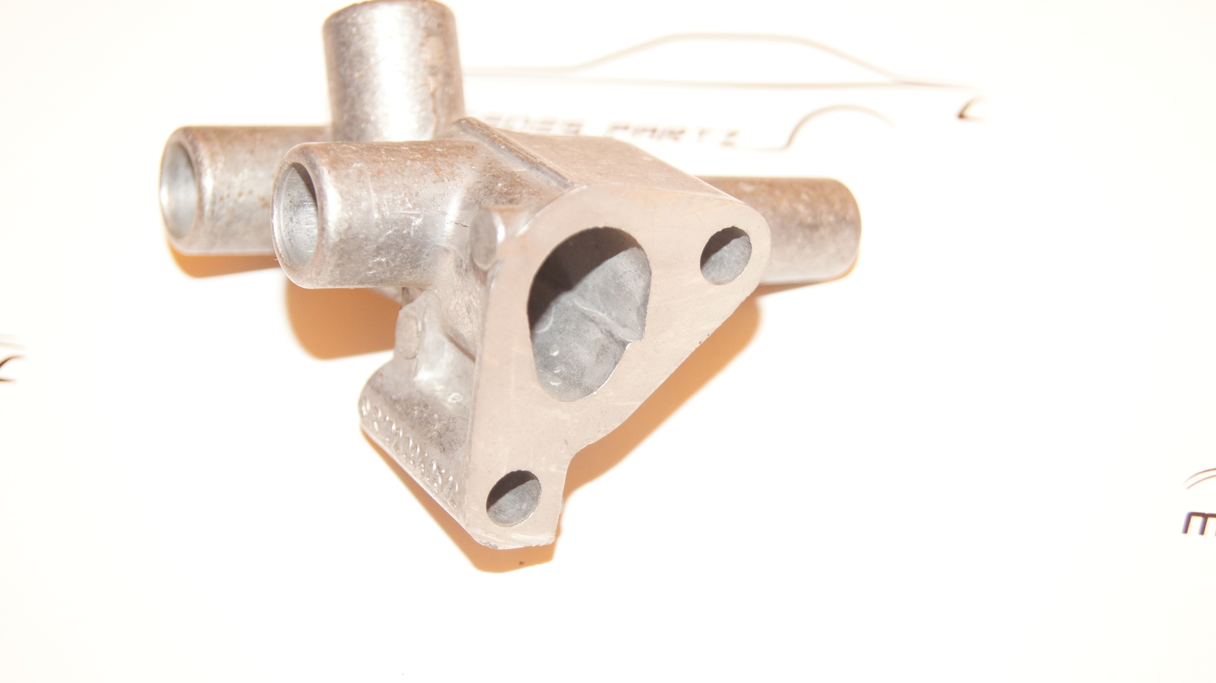 M102 idle air distributor connector Genuine Mercedes Part M102 idle air distributor connector Genuine Mercedes Part