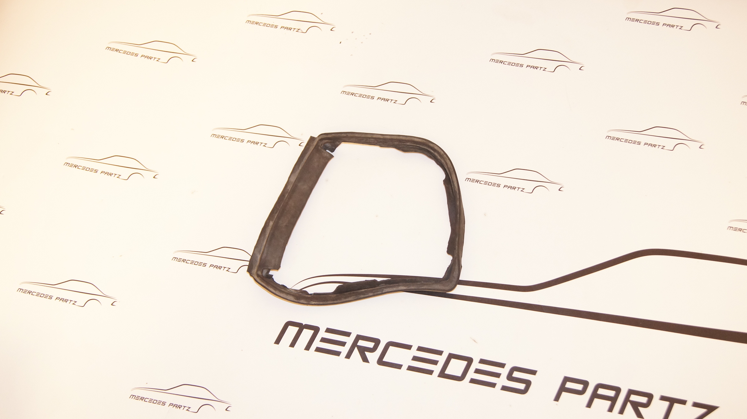 W107 R107 C107 turning signal seal , right Genuine Mercedes Part W107 R107 C107 turning signal seal , right Genuine Mercedes Part