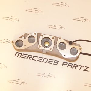 M102 intake manifold housing Genuine Mercedes Part M102 intake manifold housing Genuine Mercedes Part