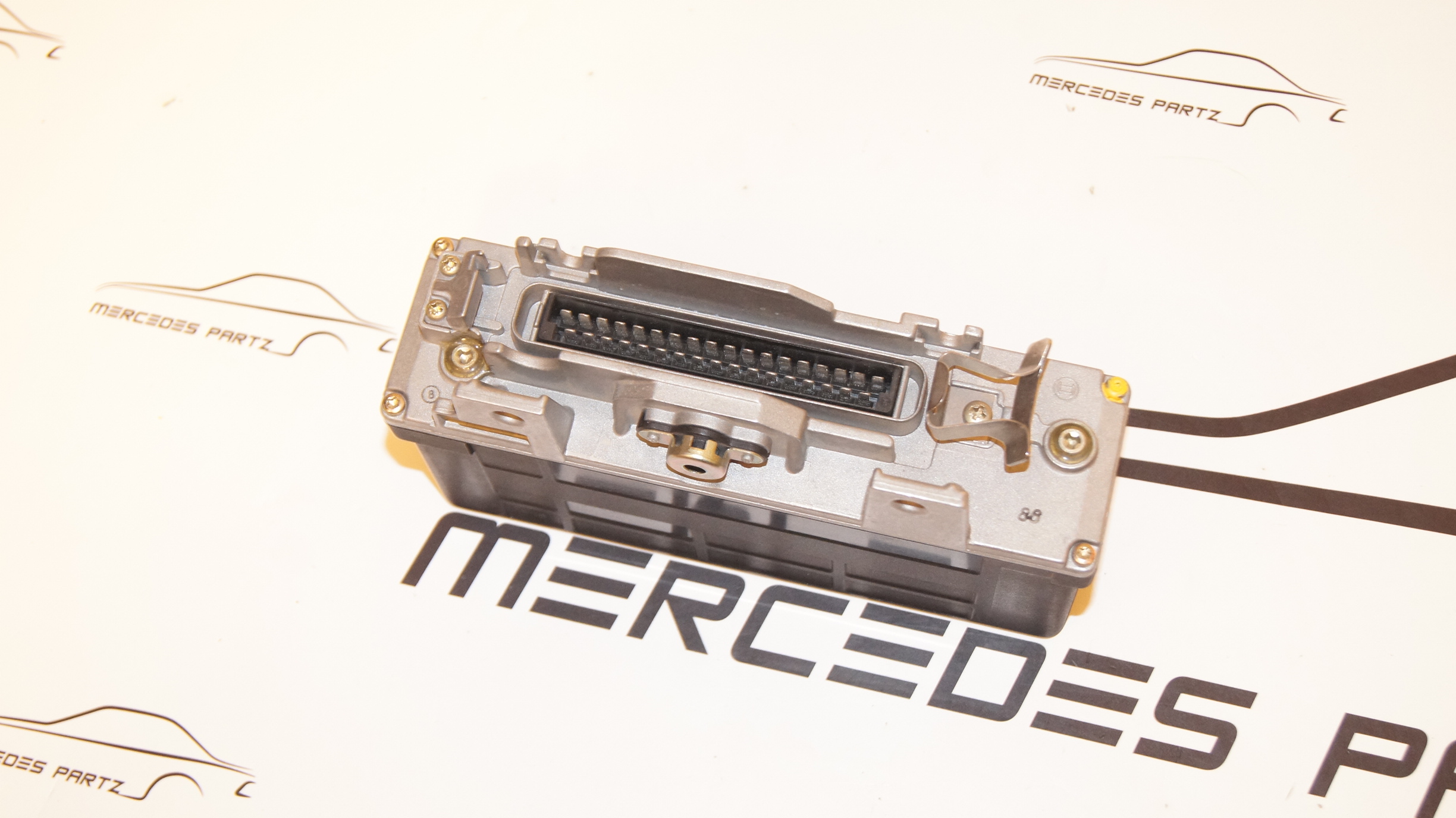 W201 W124 W126 r129 ABS control unit NOS NEW Genuine Mercedes Part W201 W124 W126 r129 ABS control unit NOS NEW Genuine Mercedes Part