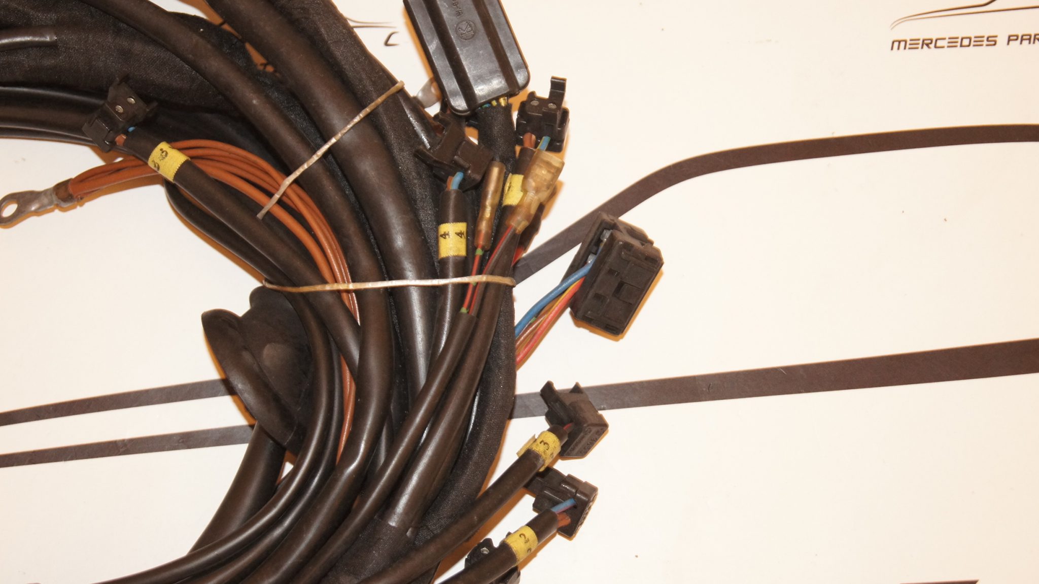 W126 wiring harness - mercedes partz