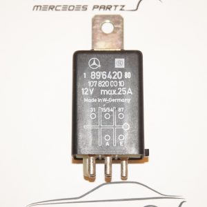 W100 W107 W108 W109 heated rear window pane switch Genuine Mercedes Part W100 W107 W108 W109 heated rear window pane switch Genuine Mercedes Part