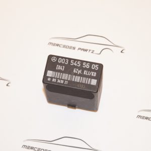 W124 E36 e320 e280 300e refrigerant compressor and kickdown cutoff control unit USED Genuine Mercedes Part W124 E36 e320 e280 300e refrigerant compressor and kickdown cutoff control unit USED Genuine Mercedes Part