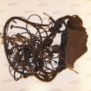 W126 wiring harness + fuse box Genuine Mercedes Part W126 wiring harness + fuse box Genuine Mercedes Part
