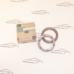 W115 W114 W123 steering screw collar Genuine Mercedes Part W115 W114 W123 steering screw collar Genuine Mercedes Part