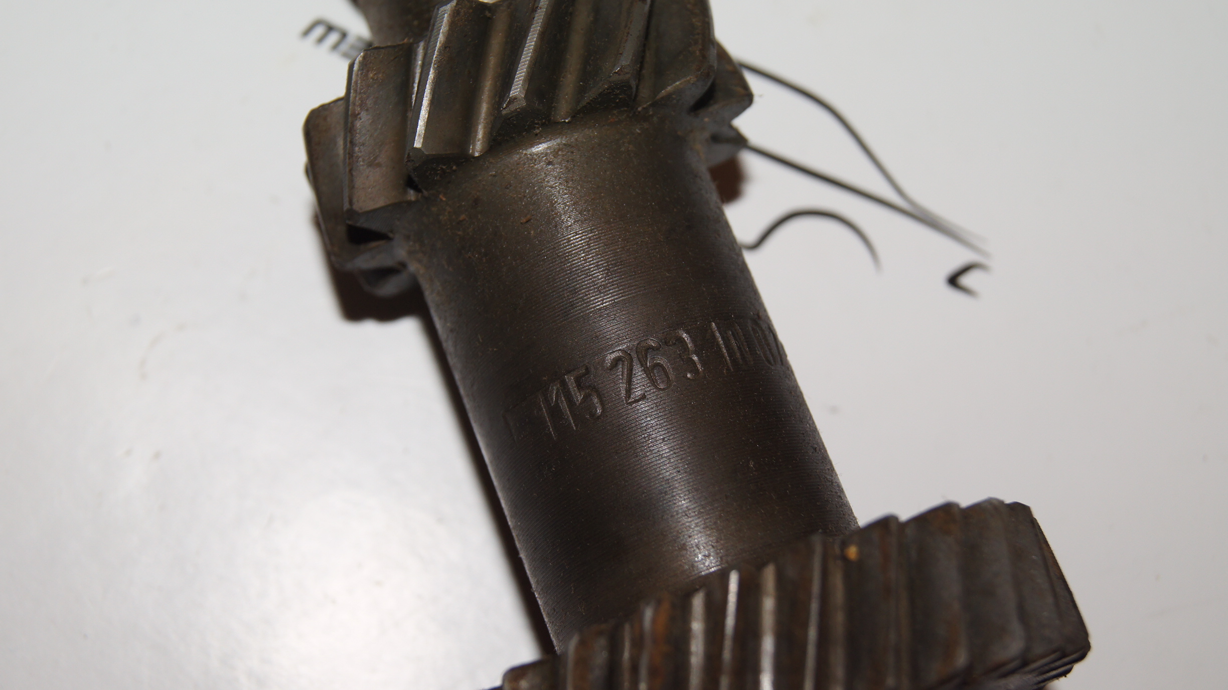 W114 W115 countershaft Genuine Mercedes Part W114 W115 countershaft Genuine Mercedes Part