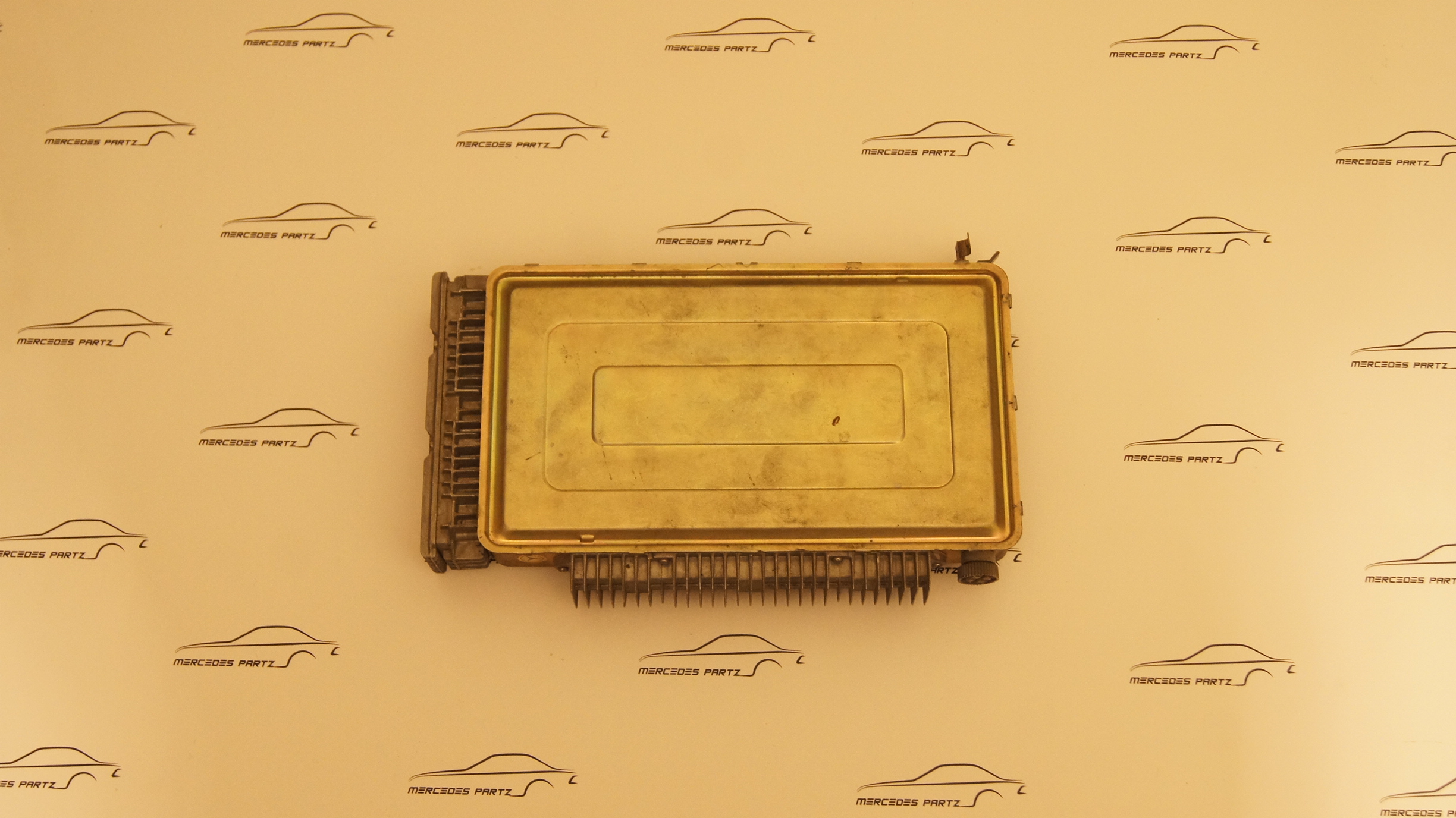 M116 3.5 D jetronic(D-jetronic) control unit USED Genuine Mercedes Part M116 3.5 D jetronic(D-jetronic) control unit USED Genuine Mercedes Part