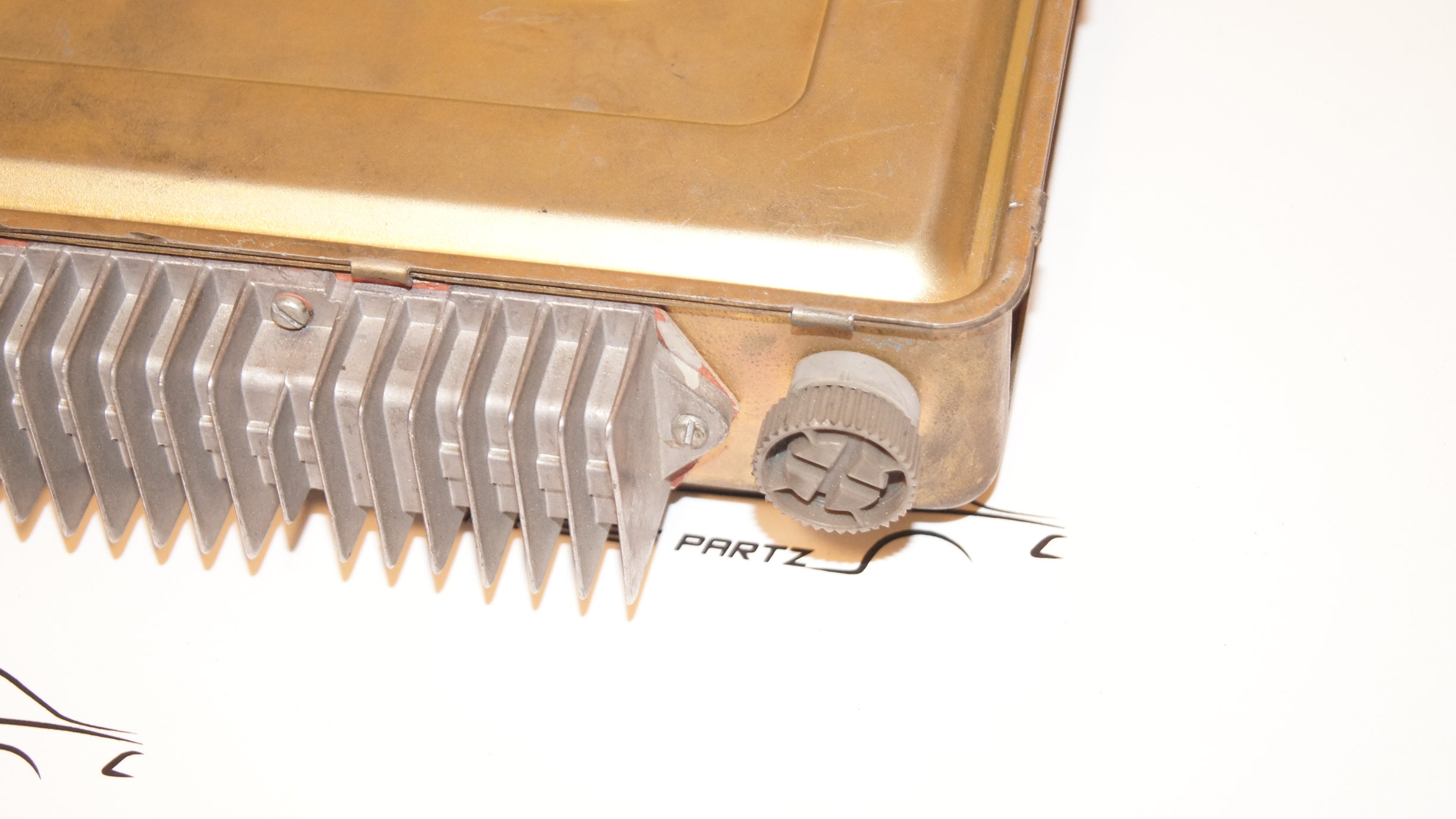 M116 3.5 D jetronic(D-jetronic) control unit USED Genuine Mercedes Part M116 3.5 D jetronic(D-jetronic) control unit USED Genuine Mercedes Part