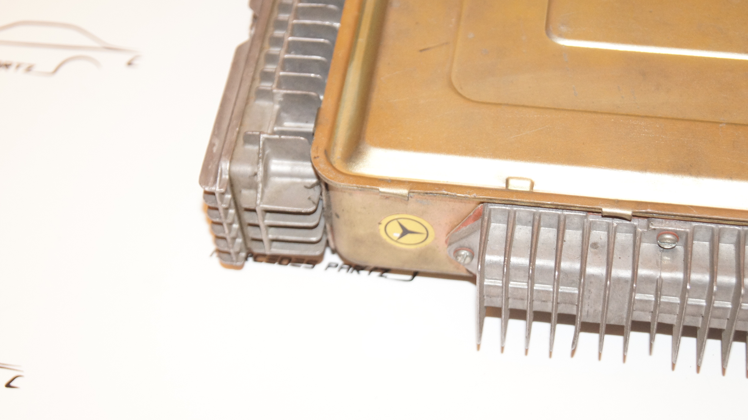 M116 3.5 D jetronic(D-jetronic) control unit USED Genuine Mercedes Part M116 3.5 D jetronic(D-jetronic) control unit USED Genuine Mercedes Part