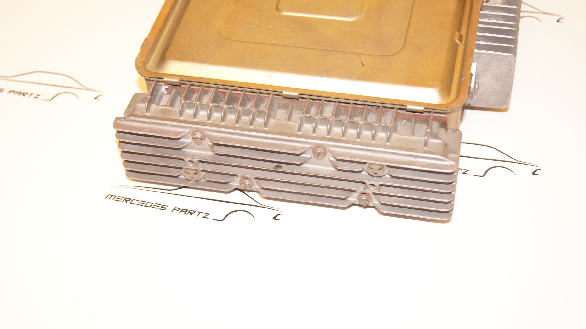 M116 3.5 D jetronic(D-jetronic) control unit USED Genuine Mercedes Part M116 3.5 D jetronic(D-jetronic) control unit USED Genuine Mercedes Part