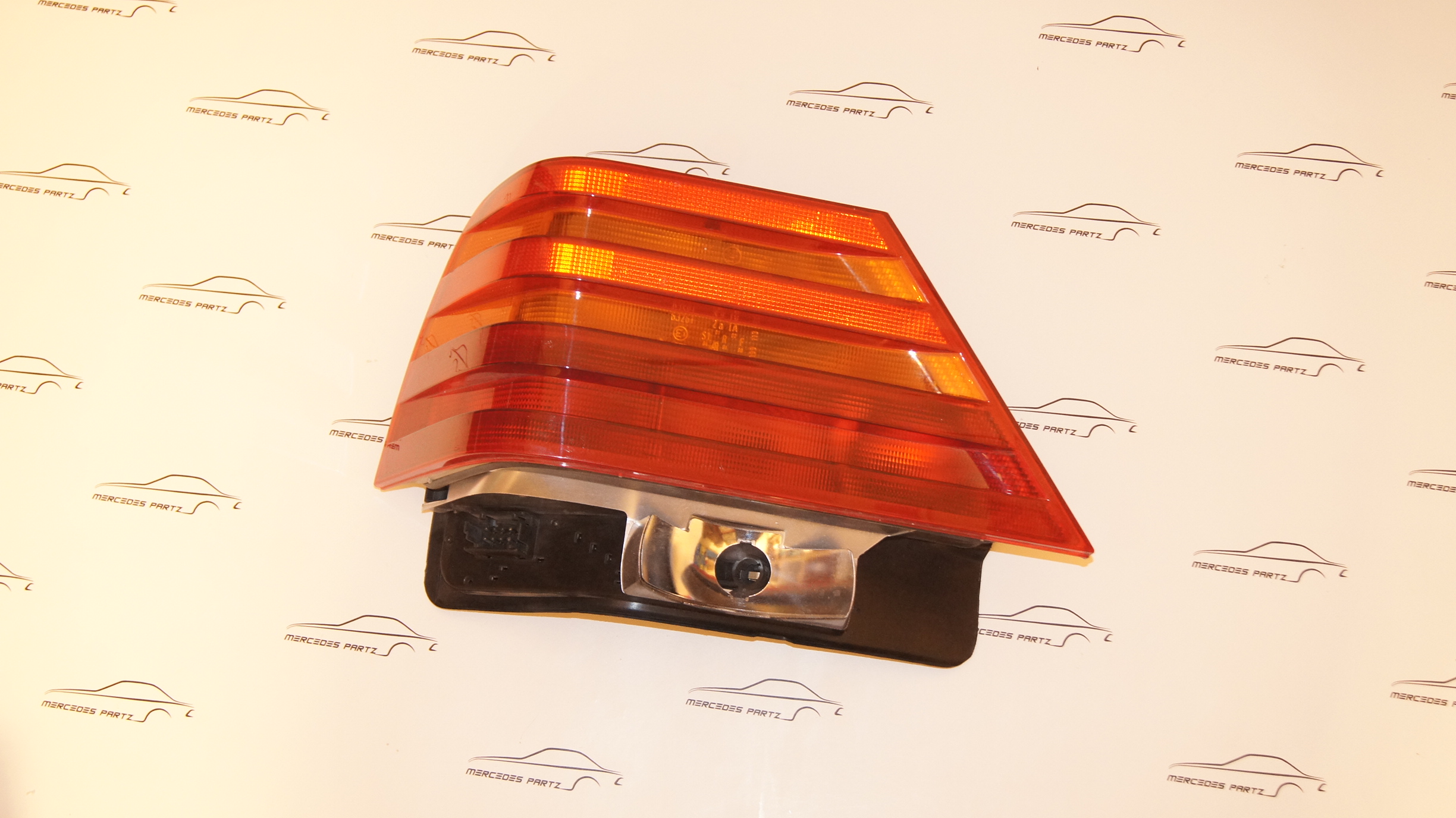 W140 left tail light Genuine Mercedes Part W140 left tail light Genuine Mercedes Part