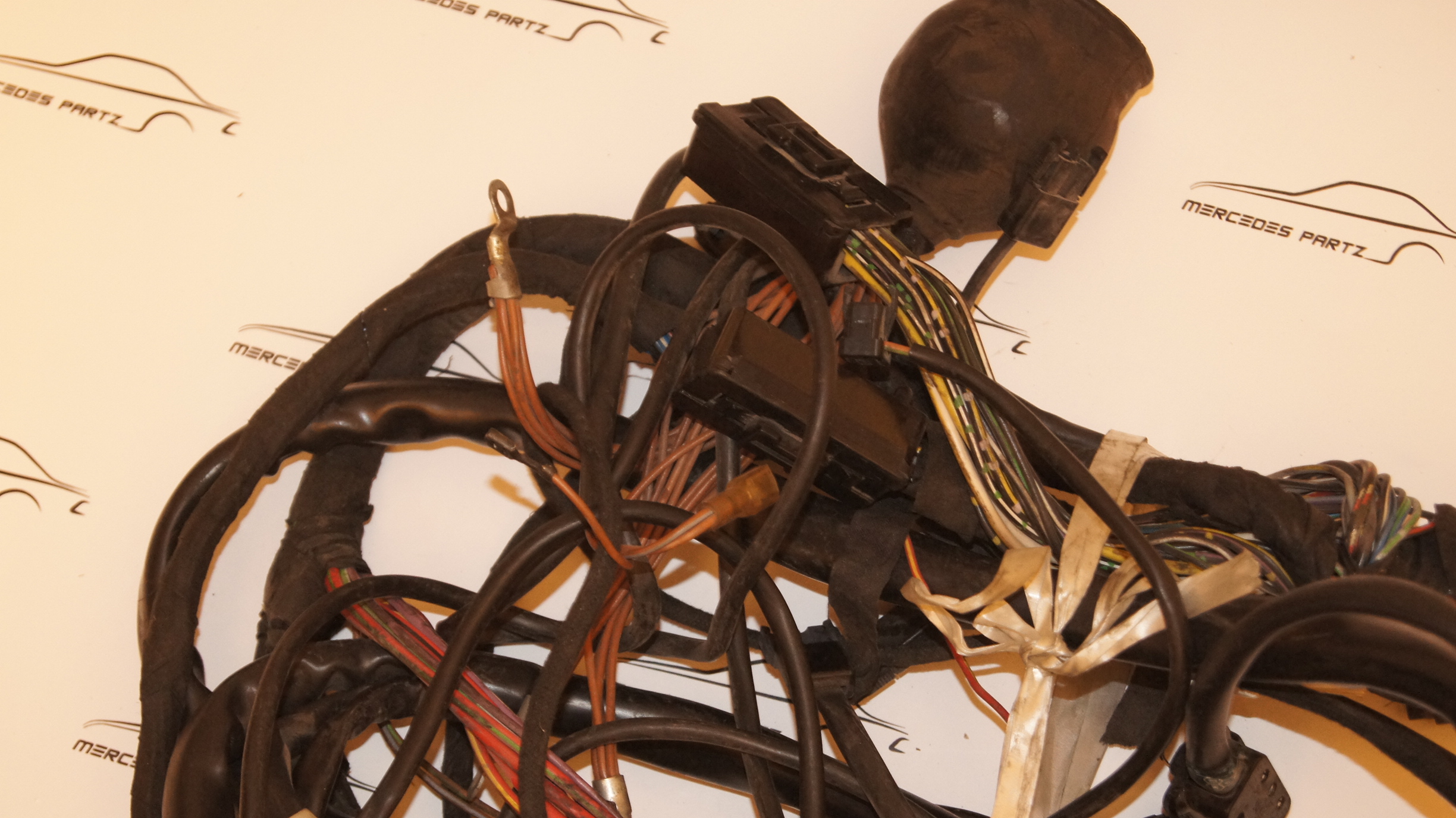 W126 380SE 380SEL 500SE 500SEL main cable harness *USED* Genuine Mercedes Part W126 380SE 380SEL 500SE 500SEL main cable harness *USED* Genuine Mercedes Part