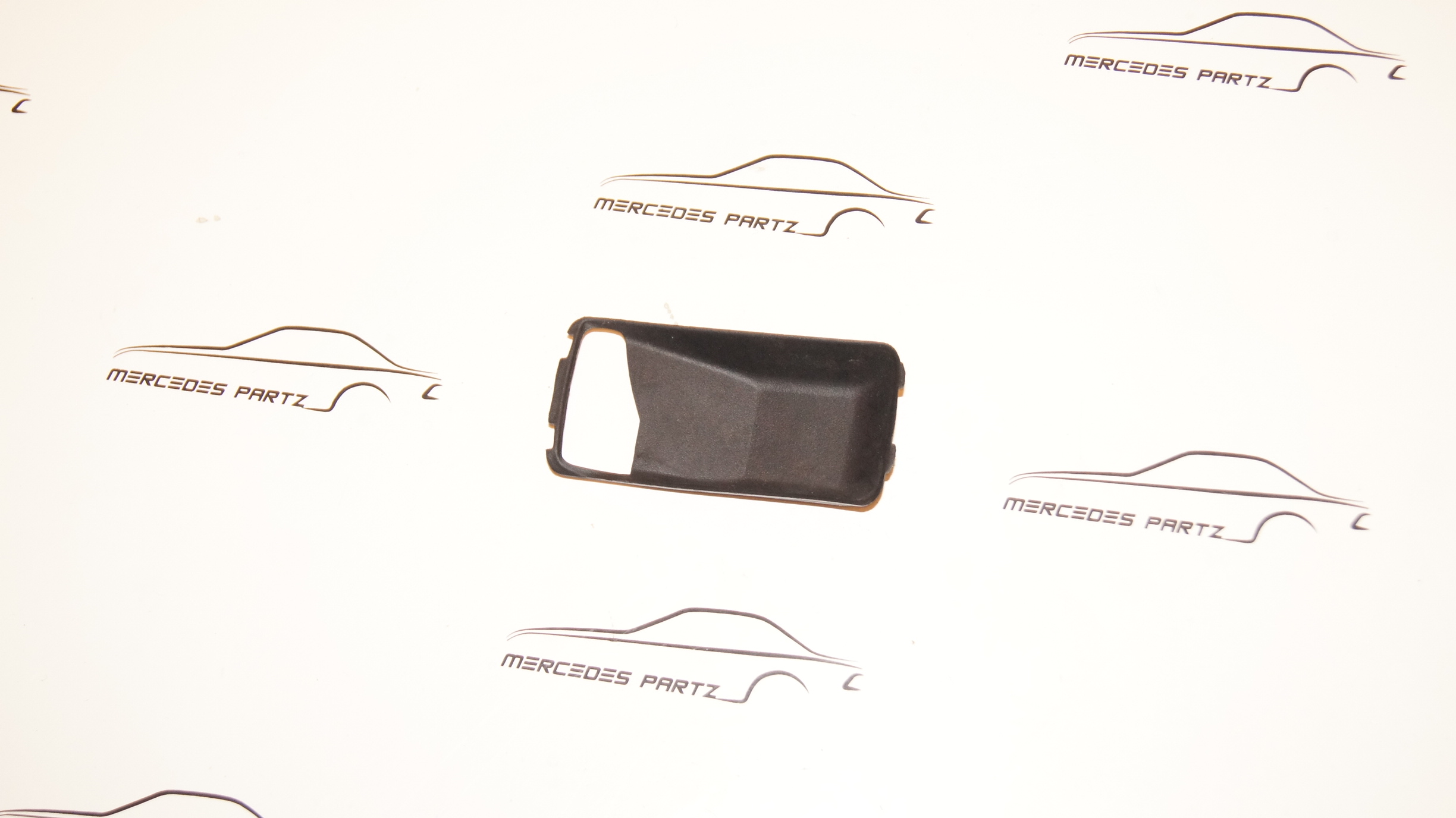W126 left door handle insert Genuine Mercedes Part W126 left door handle insert Genuine Mercedes Part