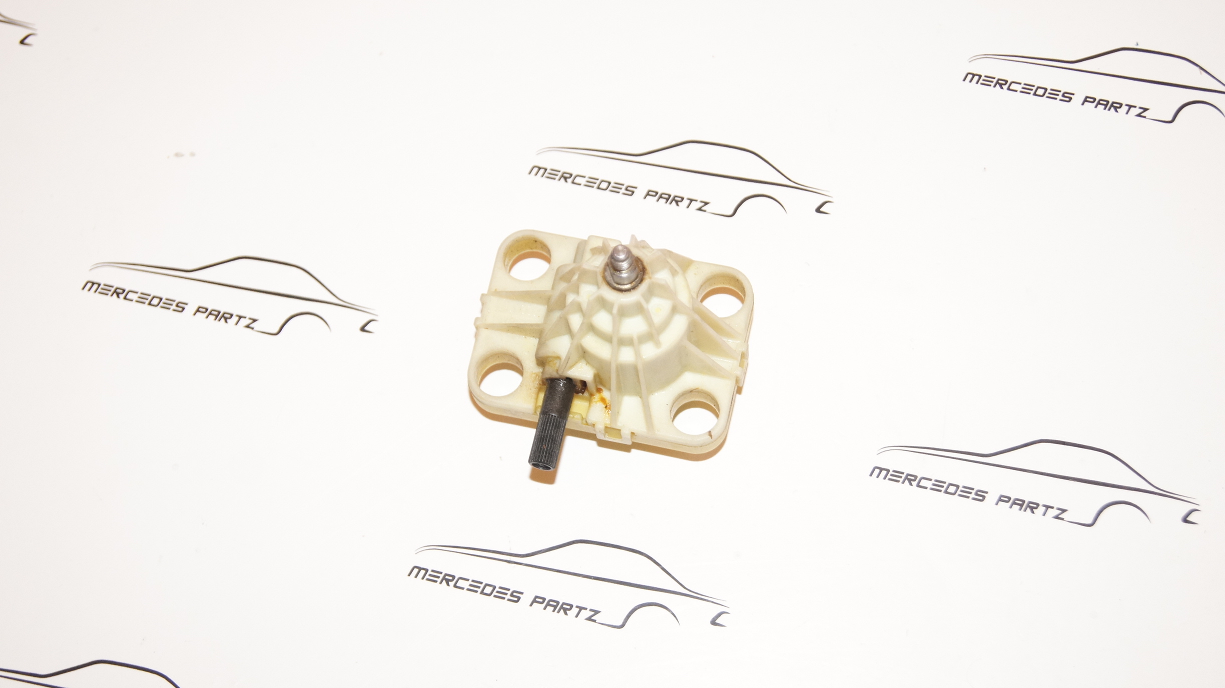 R129 rear seat height adjustment front transmission Genuine Mercedes Part R129 rear seat height adjustment front transmission Genuine Mercedes Part