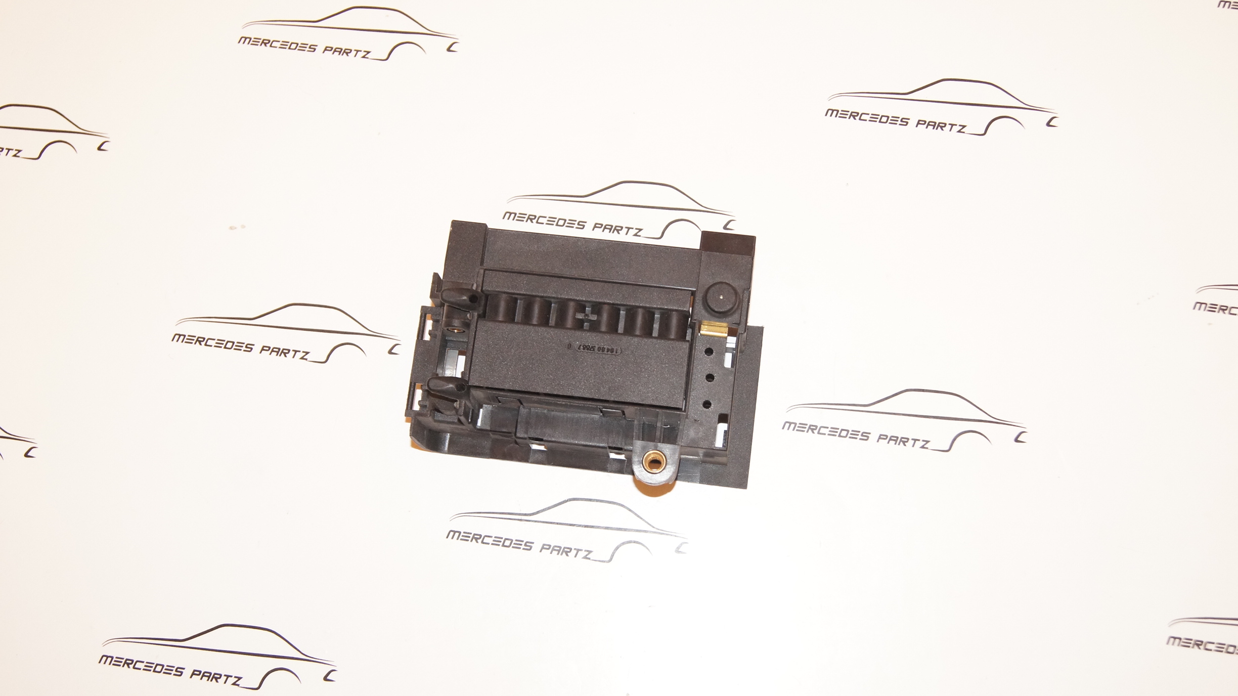 R129 sevenfold fuse box Genuine Mercedes Part R129 sevenfold fuse box Genuine Mercedes Part