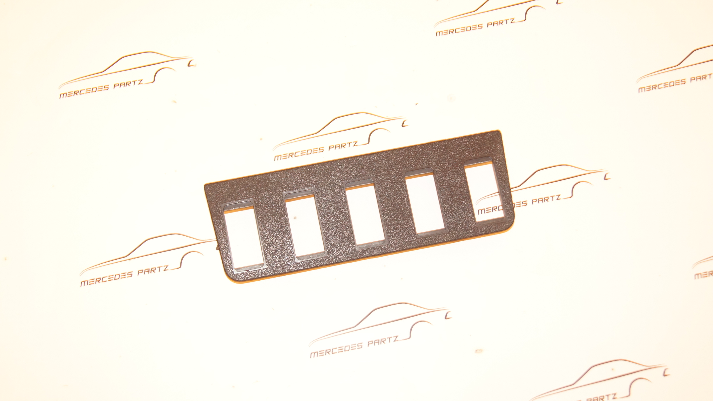 W123 dash cover mercedespartz