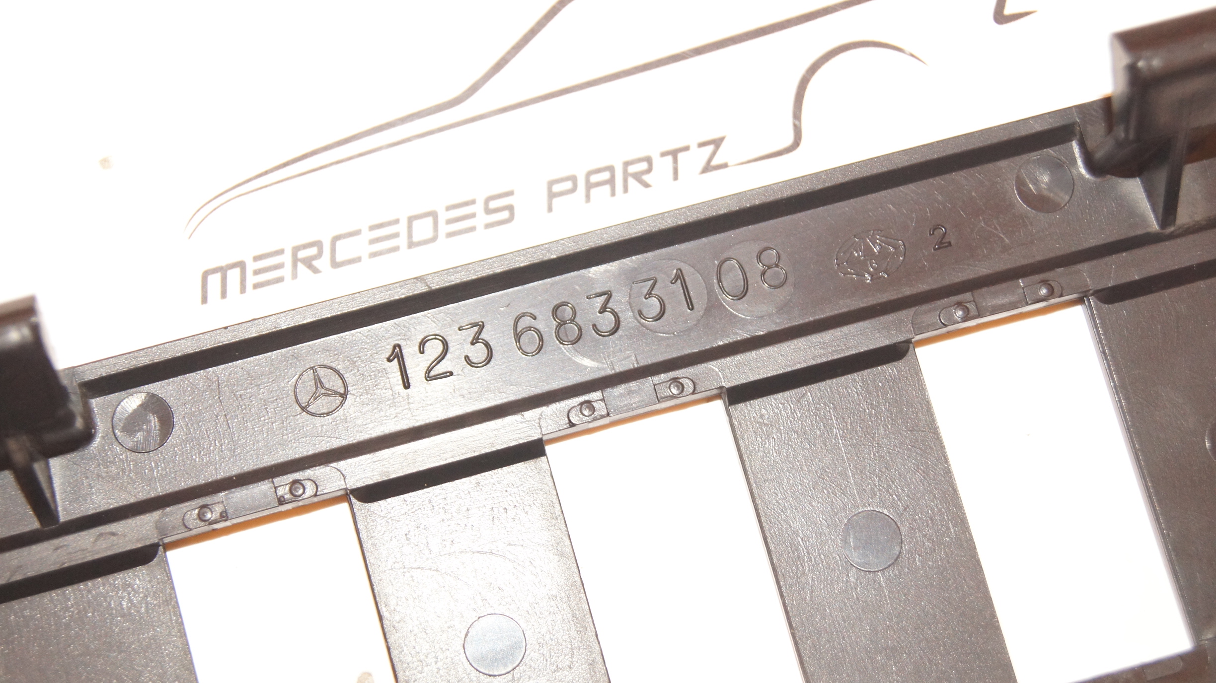 W123 dash cover mercedespartz