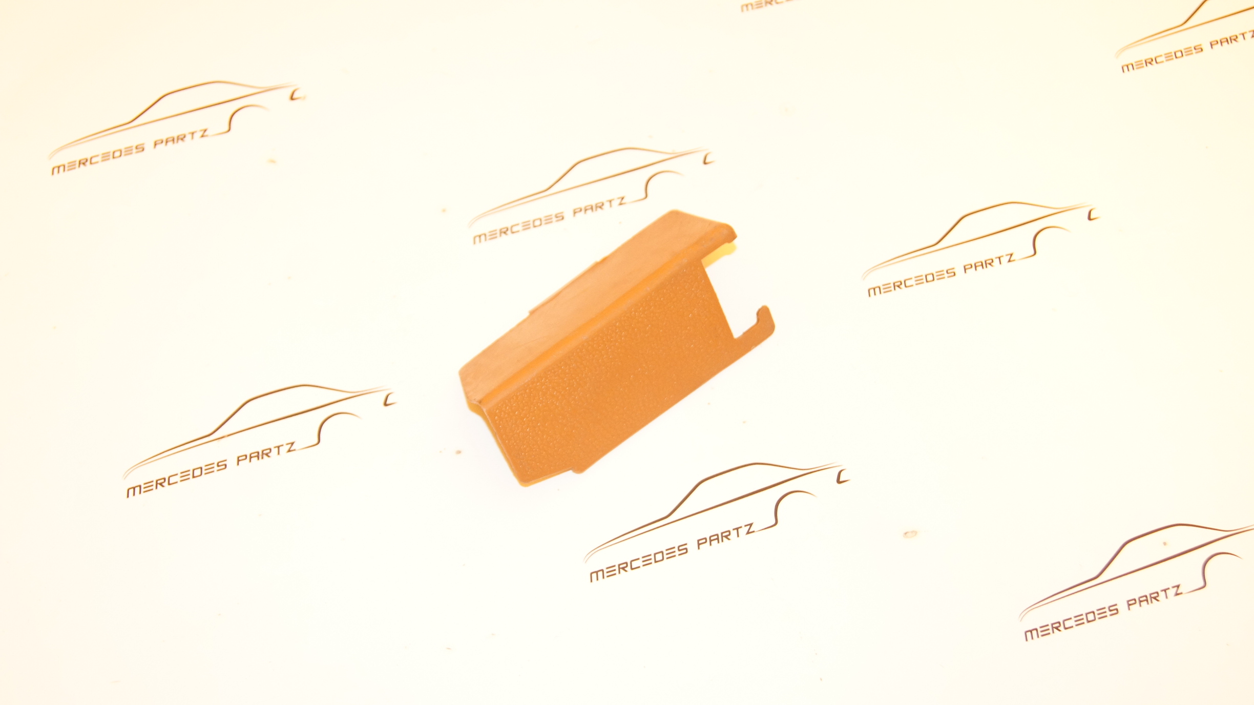 W116 front seat rear right cover (used) Genuine Mercedes Part W116 front seat rear right cover (used) Genuine Mercedes Part