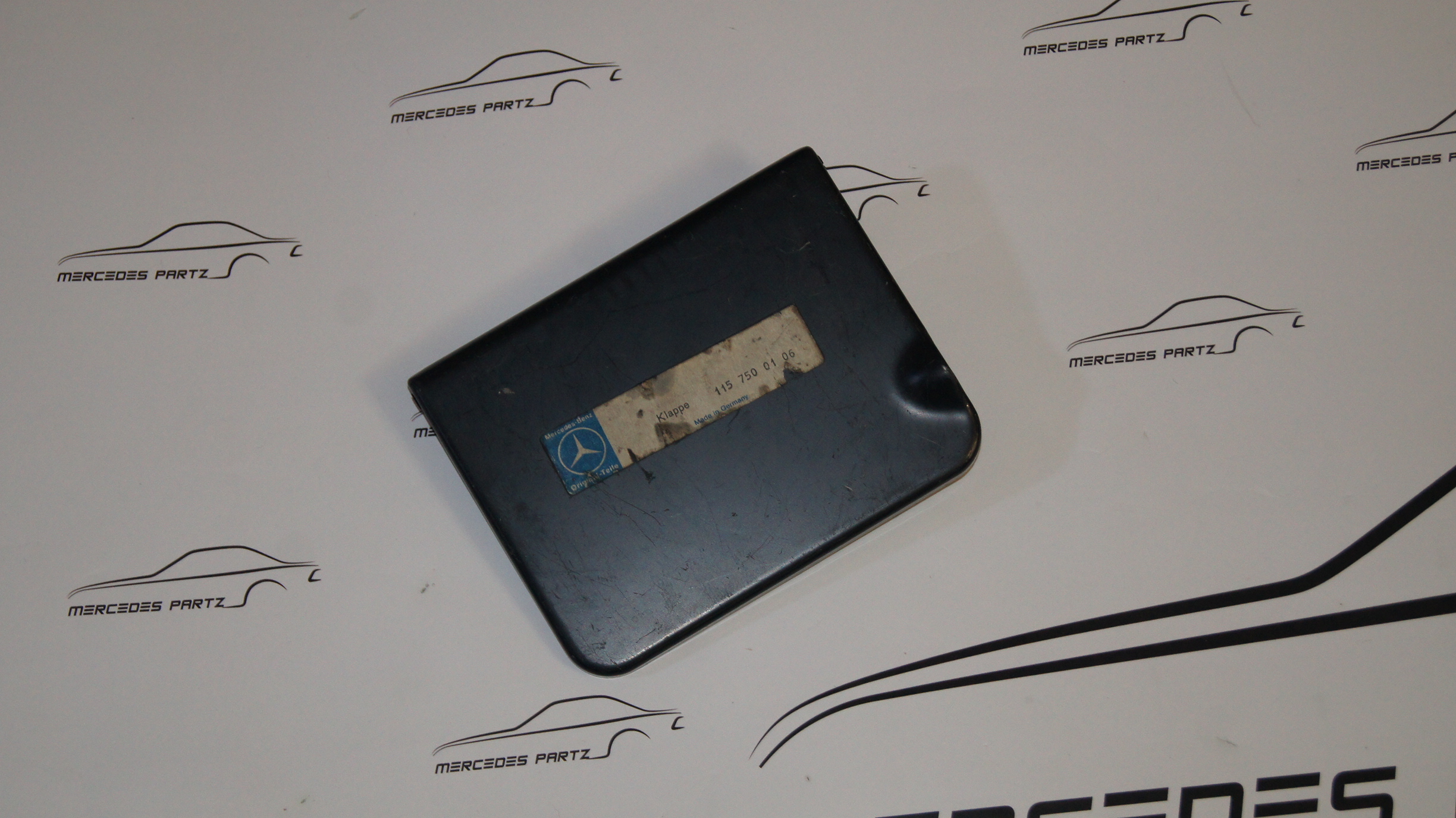 W114 W115 flap Genuine Mercedes Part W114 W115 flap Genuine Mercedes Part