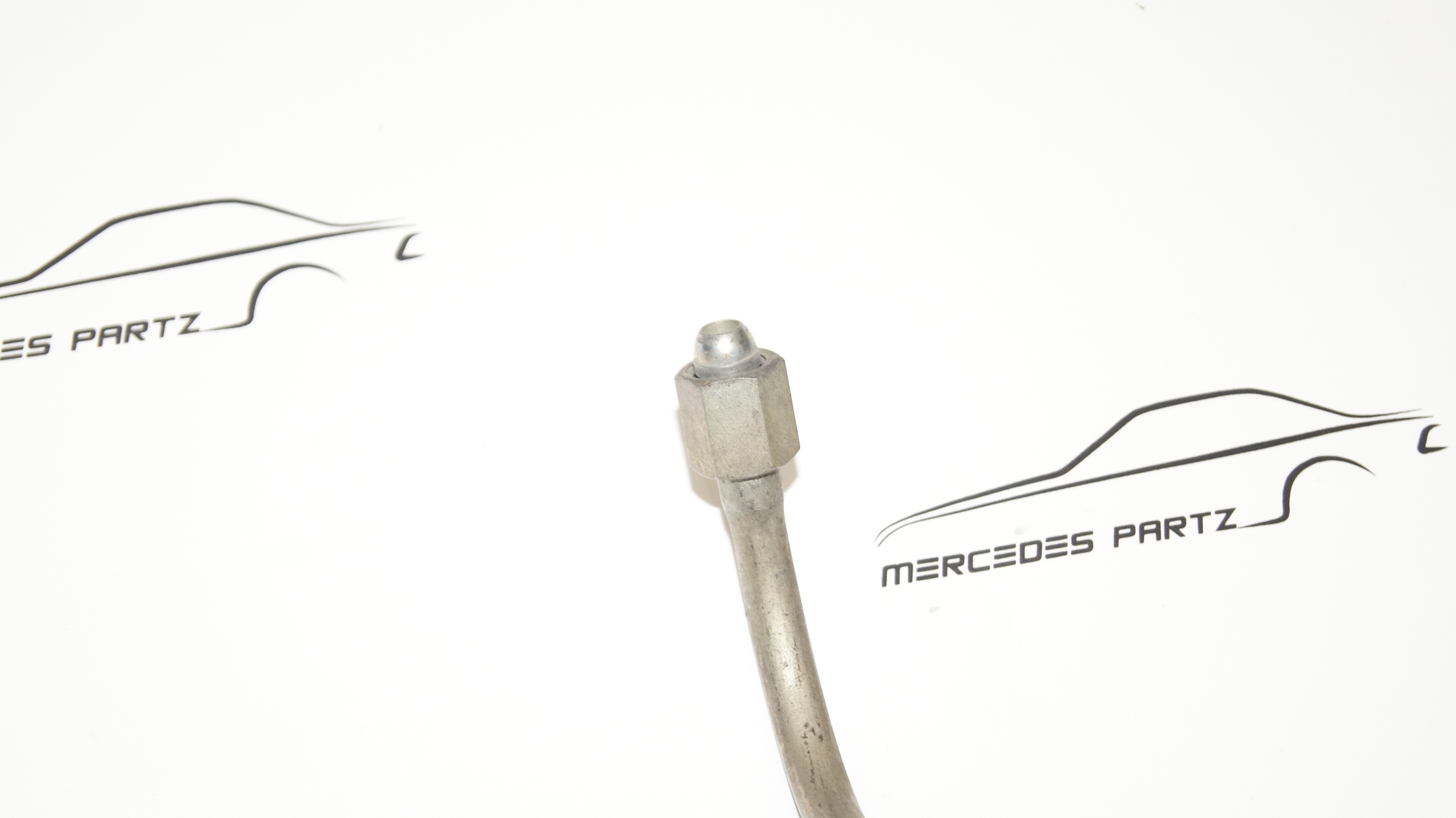 M116 3.8 line from fuel distributor to warm up regulator Genuine Mercedes Part M116 3.8 line from fuel distributor to warm up regulator Genuine Mercedes Part