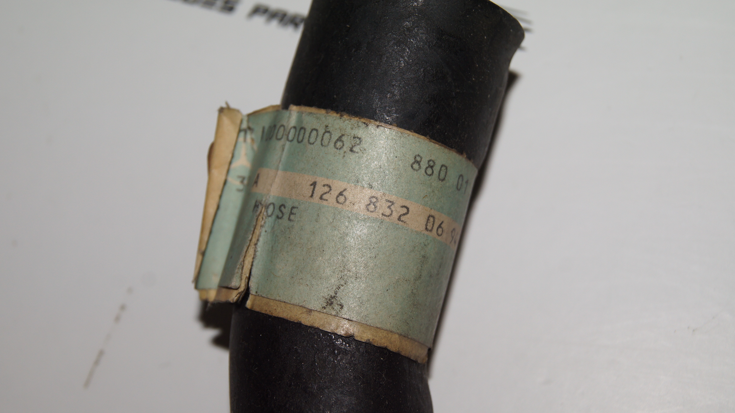 W126 water drain inside central right part hose Genuine Mercedes Part W126 water drain inside central right part hose Genuine Mercedes Part