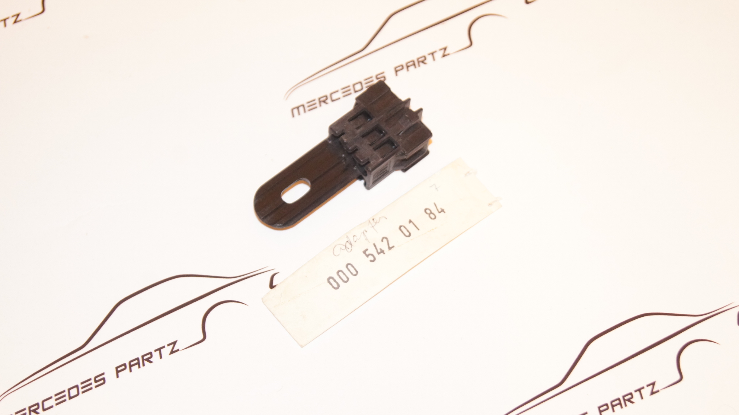 M100 M114 M115 M116 M117 M121 M130 Connector Genuine Mercedes Part M100 M114 M115 M116 M117 M121 M130 Connector Genuine Mercedes Part