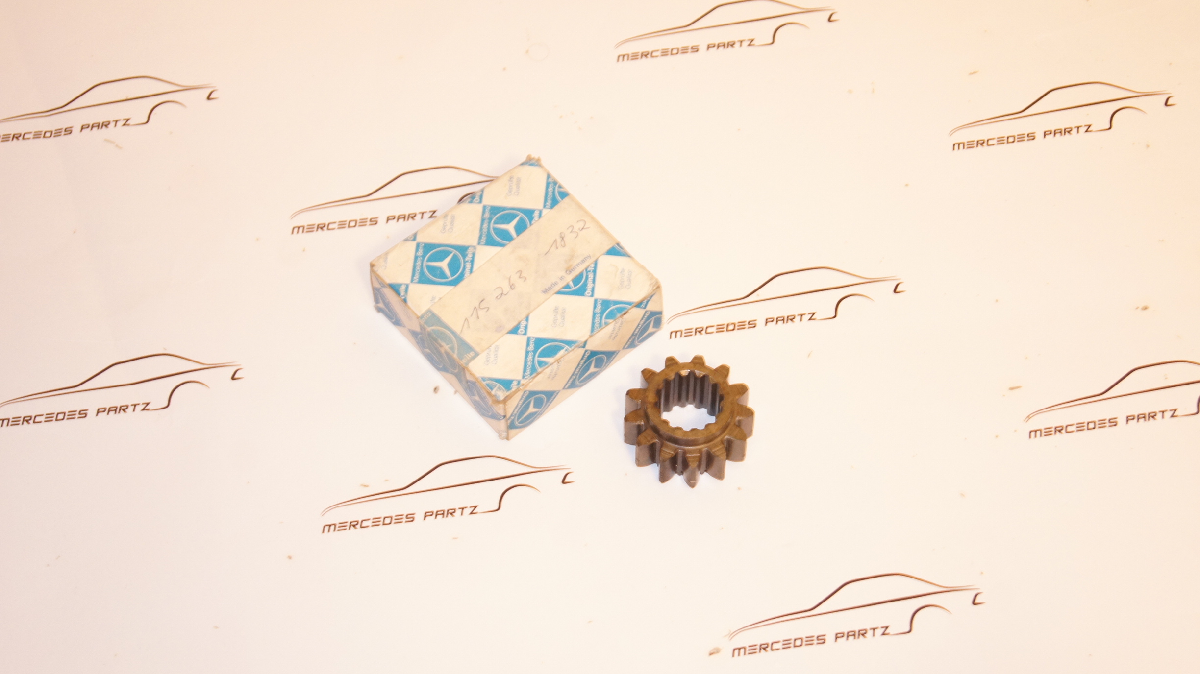 Reverse idler gear Genuine Mercedes Part Reverse idler gear Genuine Mercedes Part