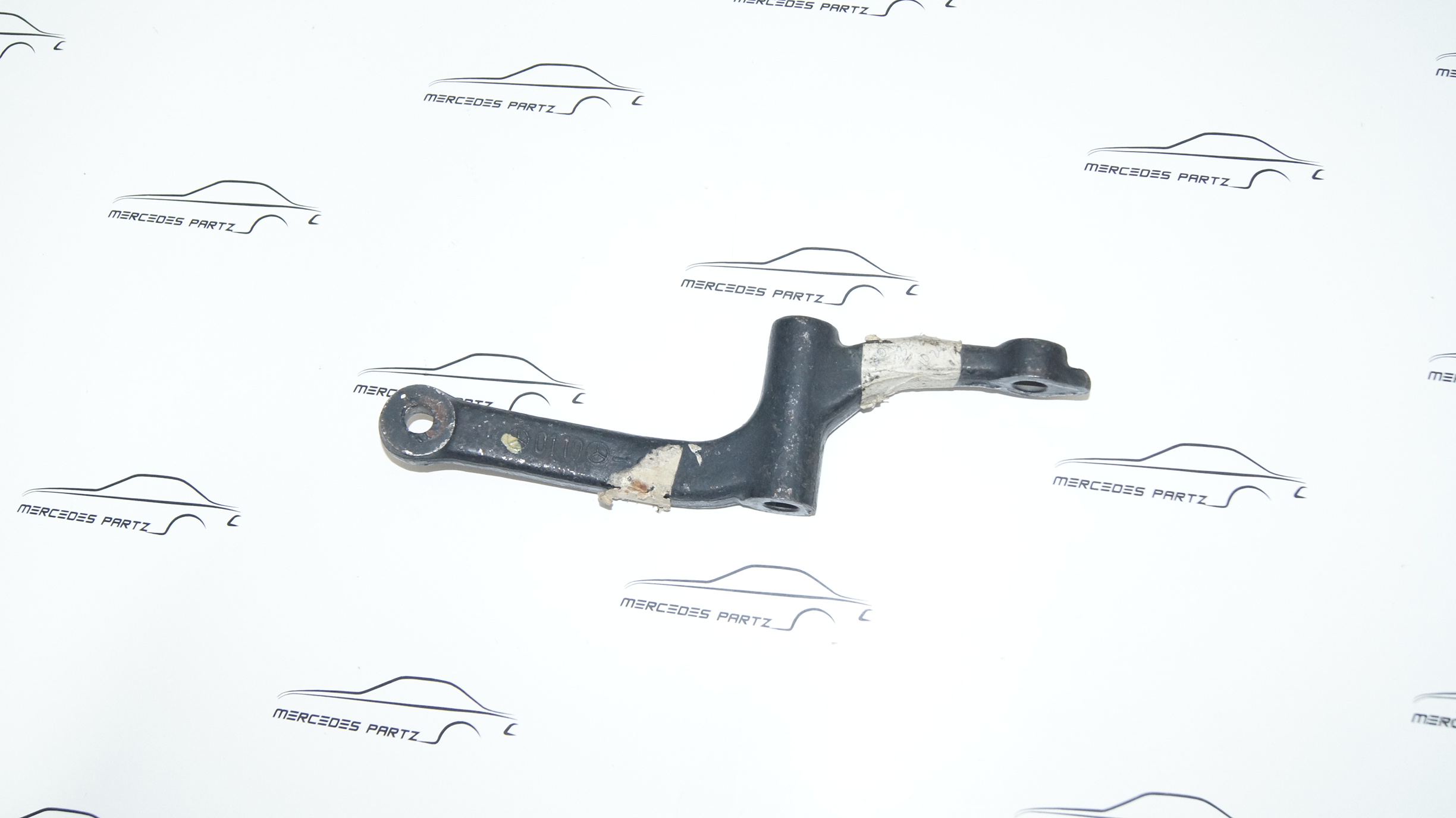 W201 Cross steering lever left Genuine Mercedes Part W201 Cross steering lever left Genuine Mercedes Part