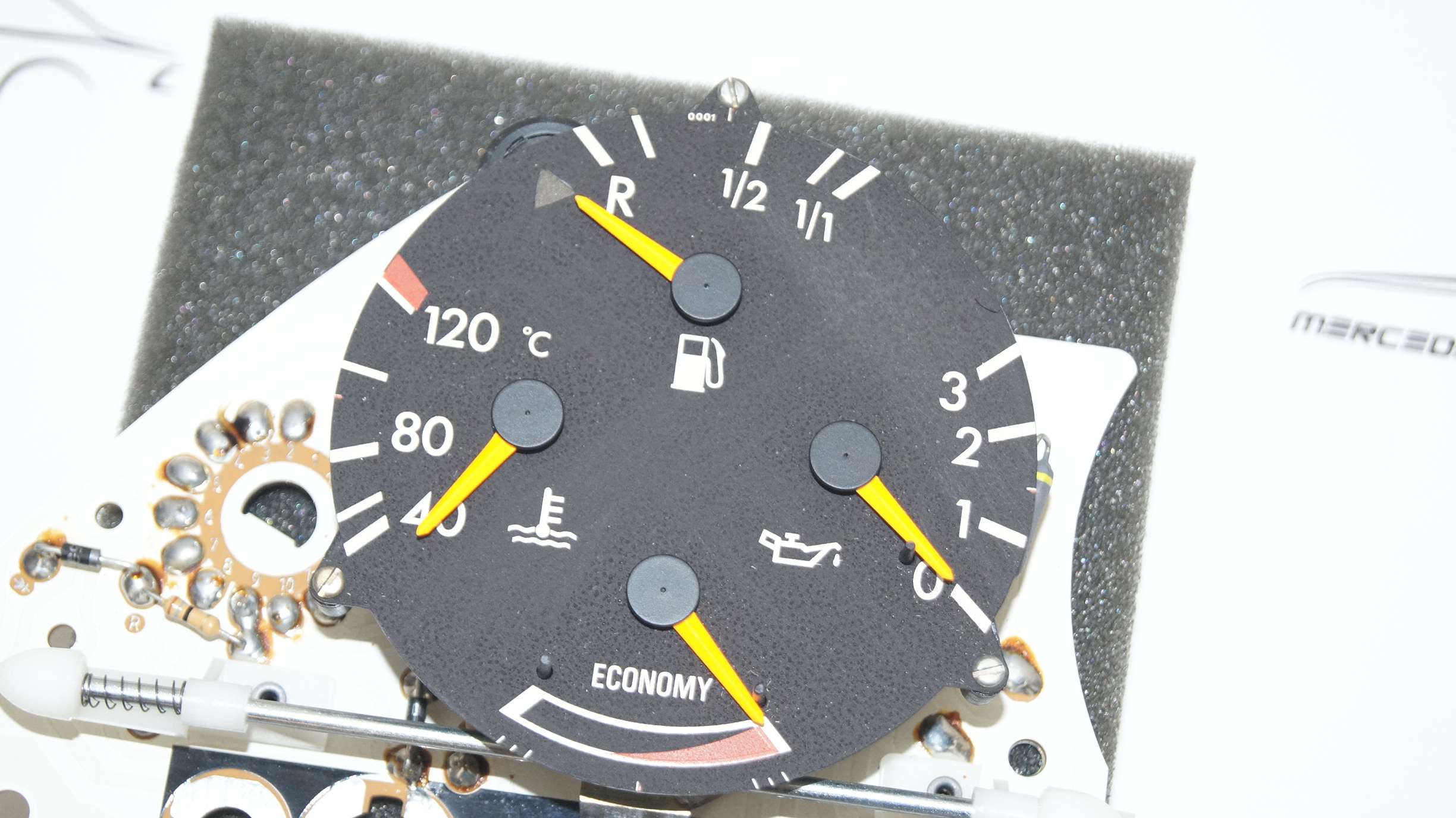 A0035404947 W126 instrument cluster mercedespartz