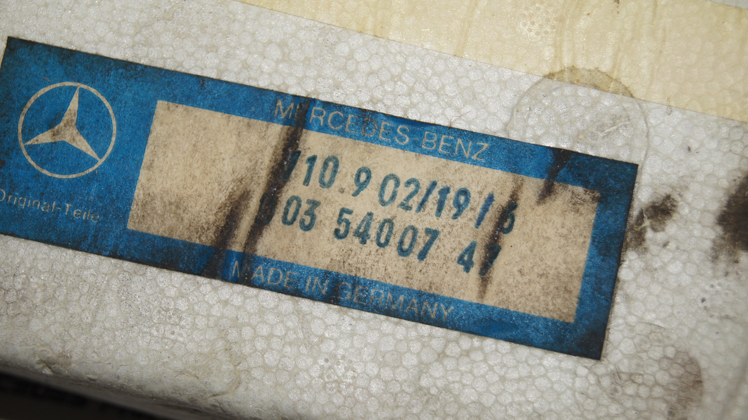 A0035400747 W107 W116 instrument cluster NEW NOS Genuine Mercedes Part A0035400747 W107 W116 instrument cluster NEW NOS Genuine Mercedes Part