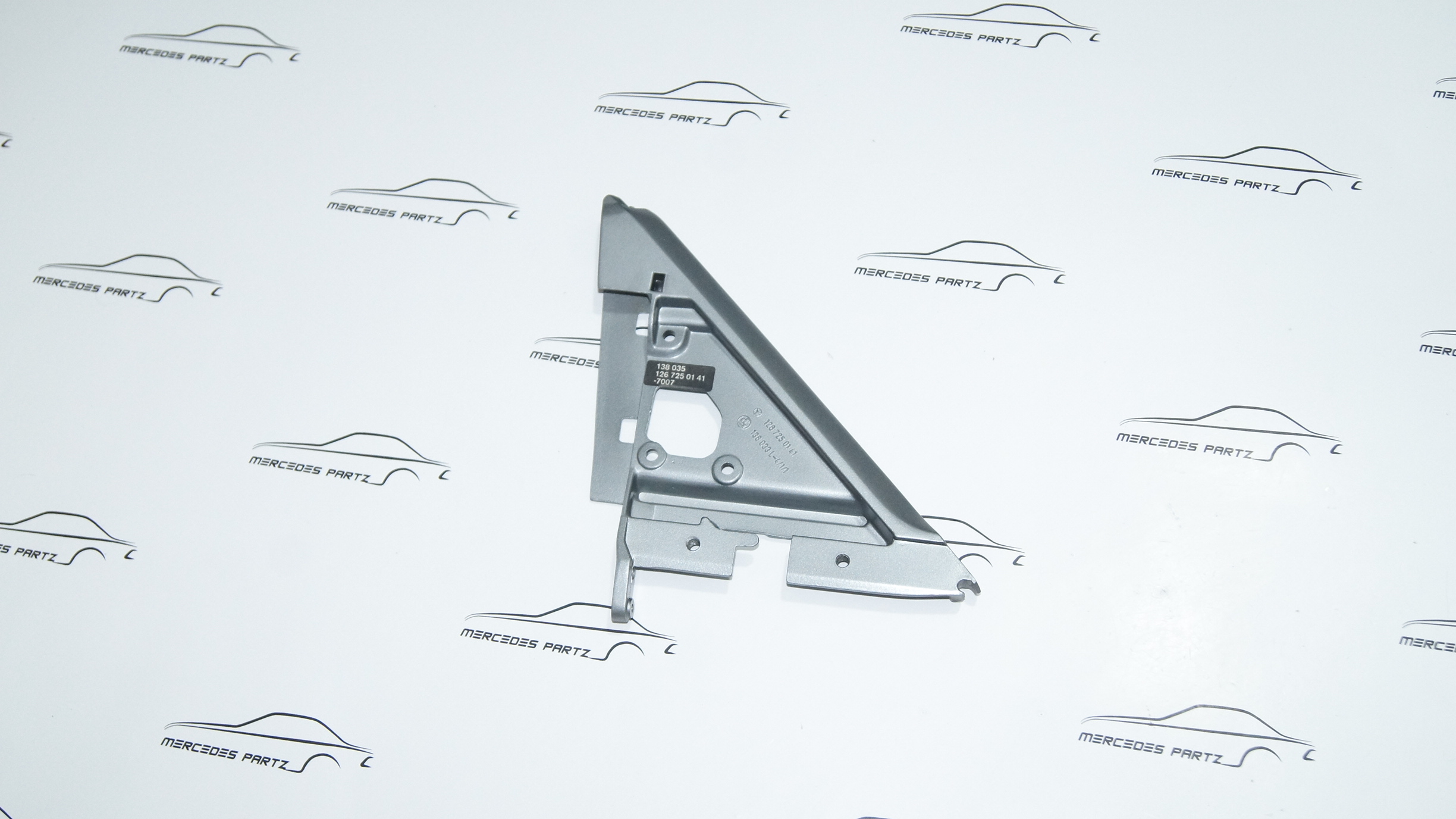 W126 coupe C126 left window bracket Genuine Mercedes Part W126 coupe C126 left window bracket Genuine Mercedes Part