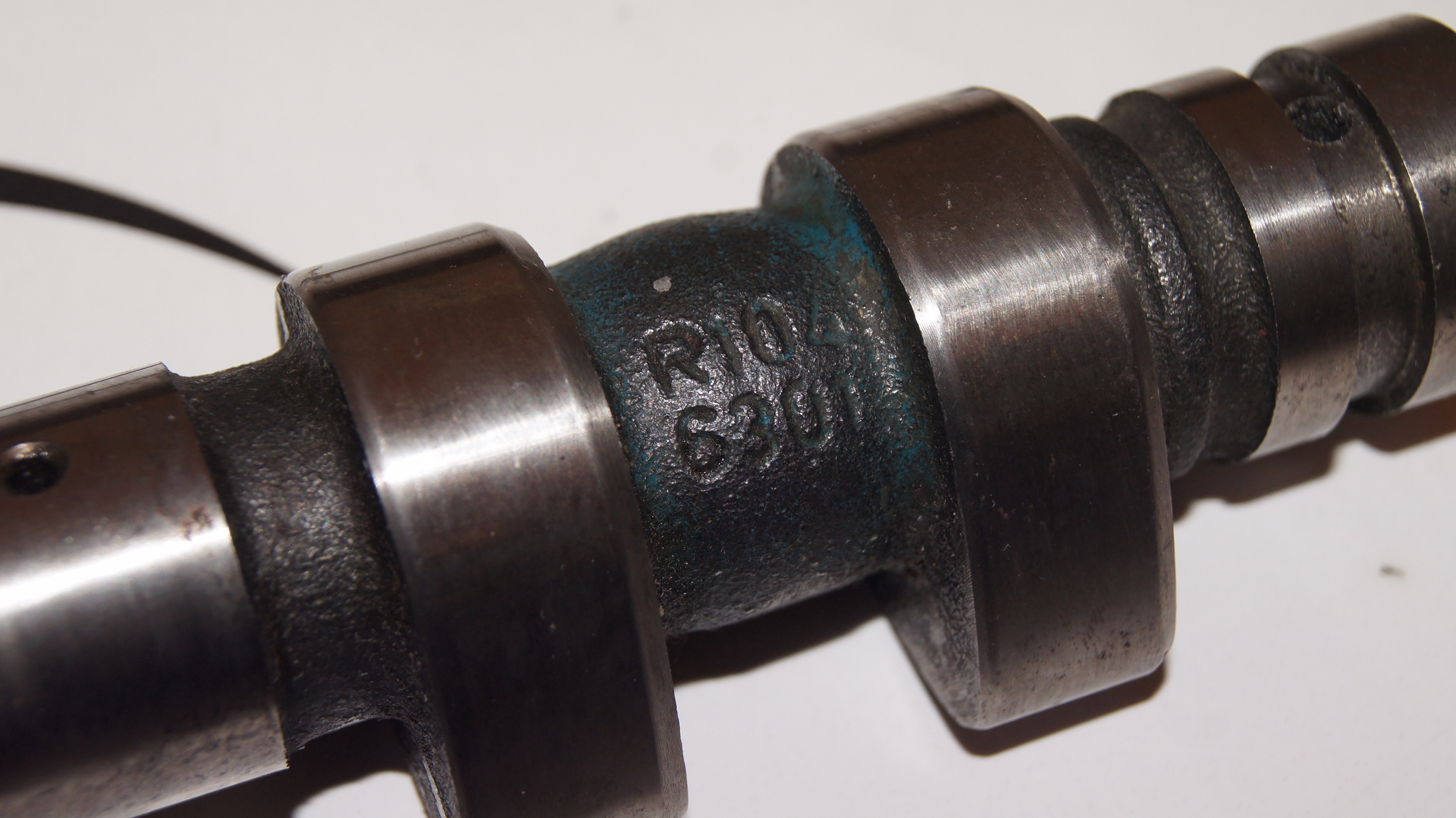 A1040506301 M104 Exhaust standard camshaft Genuine Mercedes Part A1040506301 M104 Exhaust standard camshaft Genuine Mercedes Part