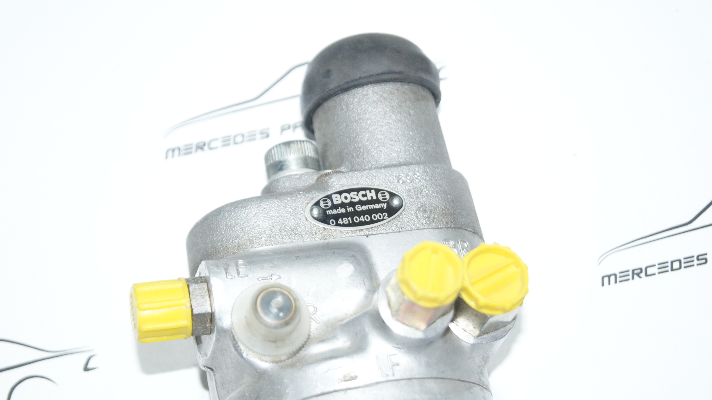 W100 suspension pressure regulator valve block Bosch W100 suspension pressure regulator valve block Bosch