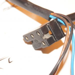 W126 W201 mercedes connector plug (USED) Genuine Mercedes Part W126 W201 mercedes connector plug (USED) Genuine Mercedes Part