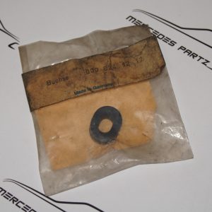 A0008241217 W201 W126 W210 wiper system bosch bushing Genuine Mercedes Part A0008241217 W201 W126 W210 wiper system bosch bushing Genuine Mercedes Part