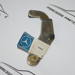 M102 carburetor lever Genuine Mercedes Part M102 carburetor lever Genuine Mercedes Part