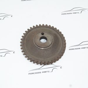 A6360770014 , 6360770014 , M191 M136 M636 camshaft 40 tooth drive gear , antriebsrad 40 zahne einspritzpumpenantrieb , W136 , W120 , Genuine Mercedes Part