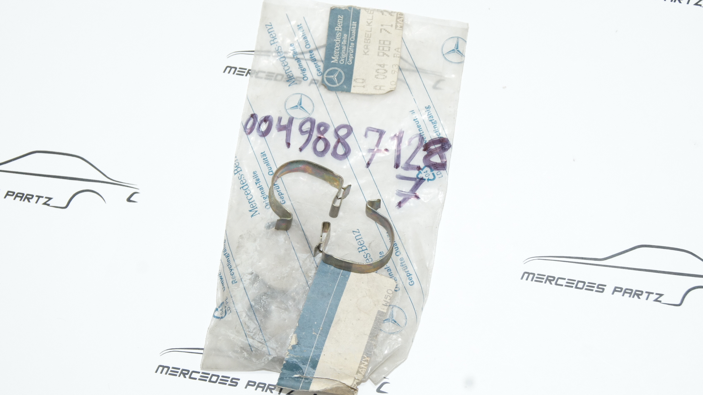 A0049887178 oxygen sensor plug connection to main floor clip W107 W126 W463 Genuine Mercedes Part A0049887178 oxygen sensor plug connection to main floor clip W107 W126 W463 Genuine Mercedes Part