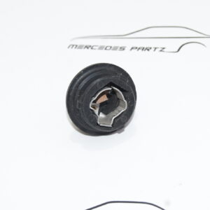W123 blinker lamp socket Genuine Mercedes Part W123 blinker lamp socket Genuine Mercedes Part