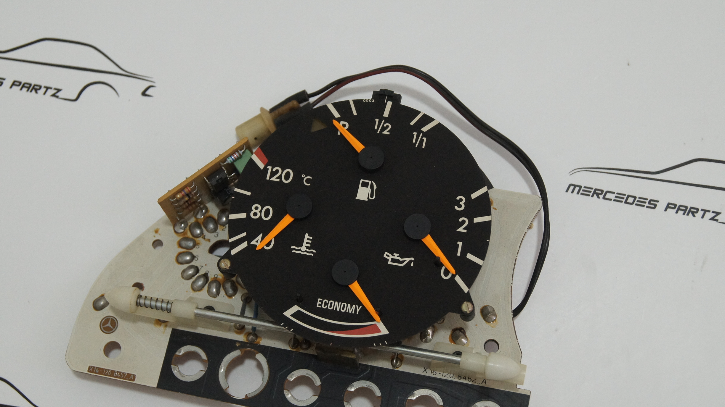 W126 instrumental cluster Genuine Mercedes Part W126 instrumental cluster Genuine Mercedes Part