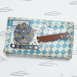 W201 instrument cluster Genuine Mercedes Part W201 instrument cluster Genuine Mercedes Part