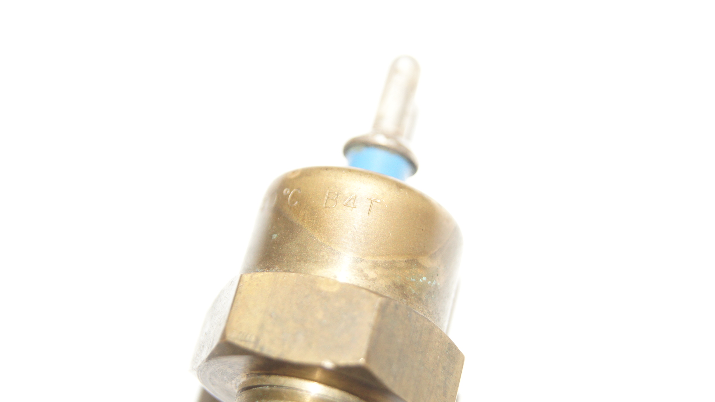 A0055457024 , 0055457024 , M102 OM602 OM603 OM617 temp switch