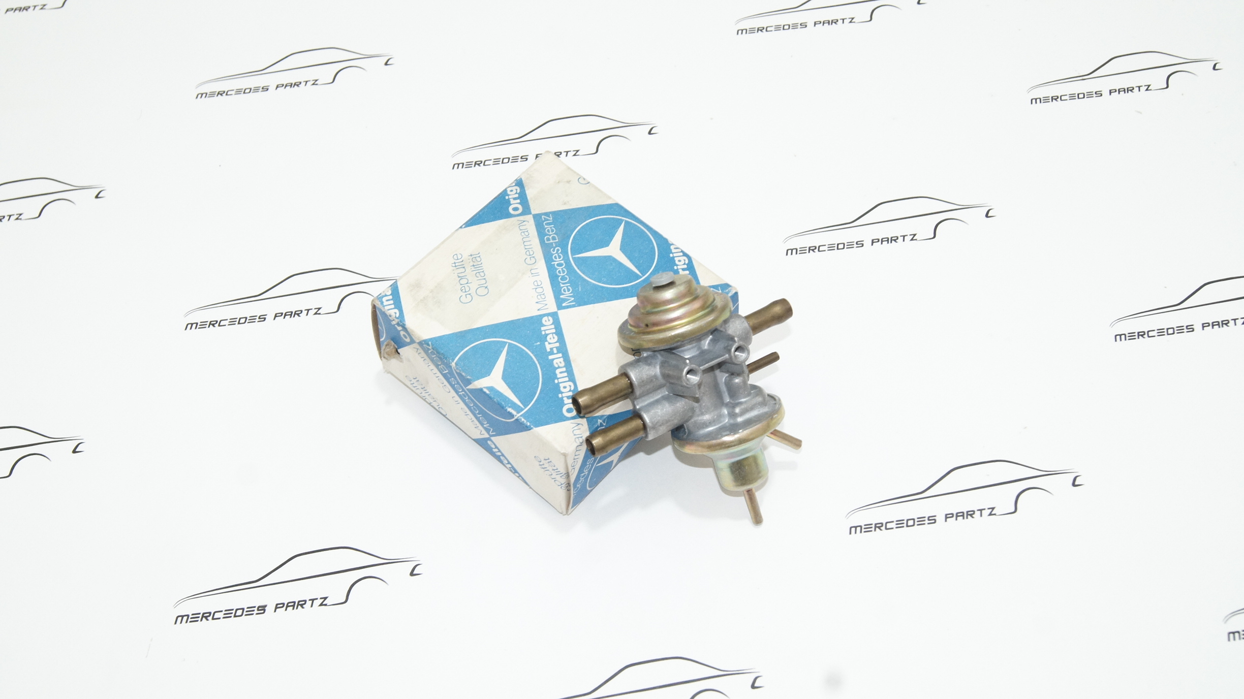 M110 M123 Carburetor fuel return valve Genuine Mercedes Part M110 M123 Carburetor fuel return valve Genuine Mercedes Part